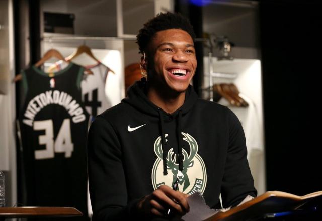 梅西四场季后赛贡献4球+5助攻，率迈阿密国际拿下东部冠军（梅西季后赛4战4球5助，助迈阿密国际加冕东部冠军）